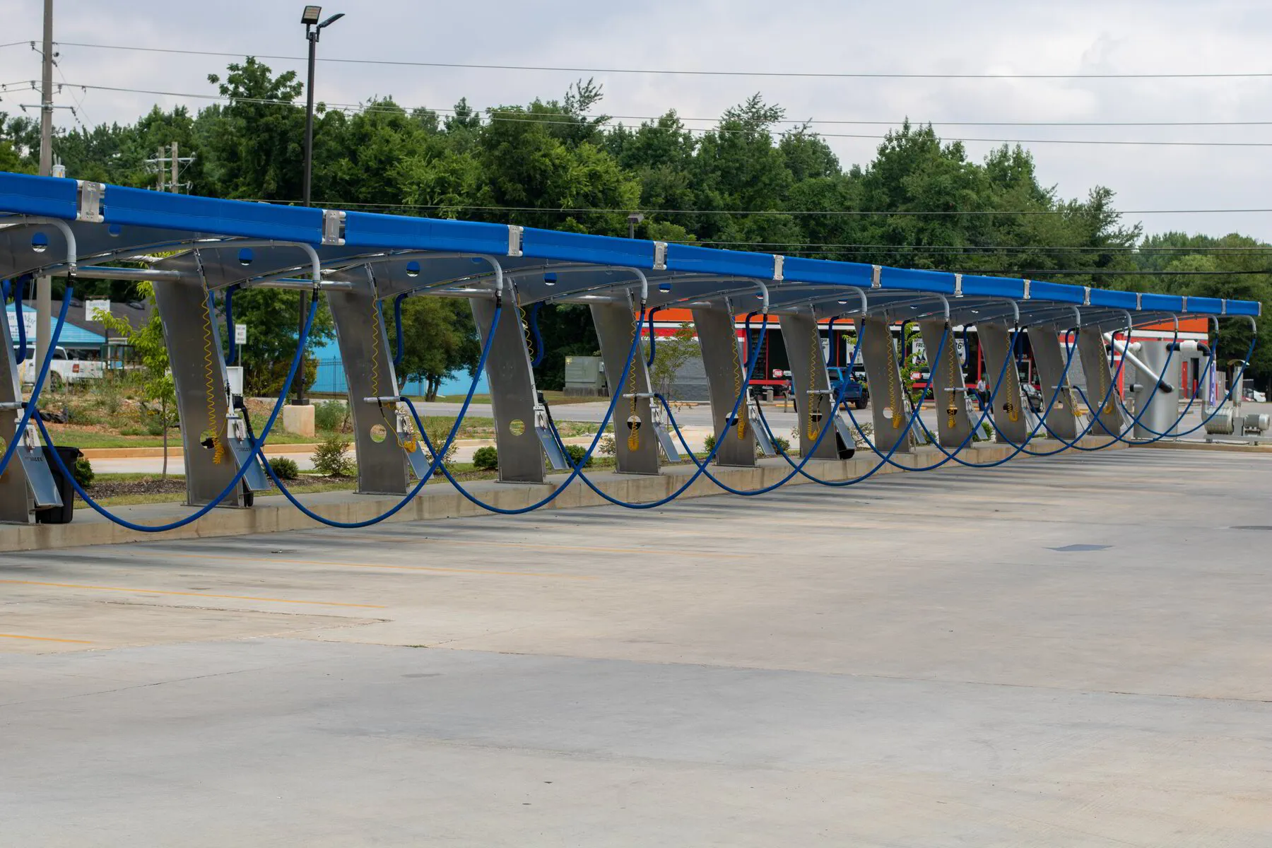 About Bubbles Car Wash